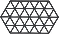 Zone Denmark Pannenonderzetter Triangles - Black - 24 X 14 Cm