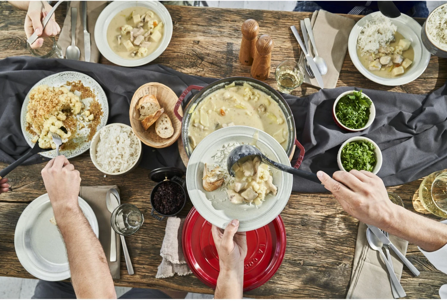 Staub Braadpan / Cocotte - Kersenrood - ø 28 Cm / 6.7 Liter - Afbeelding 5